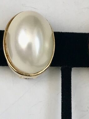 Faux pearl clip earrings oval set in gold tone metal new